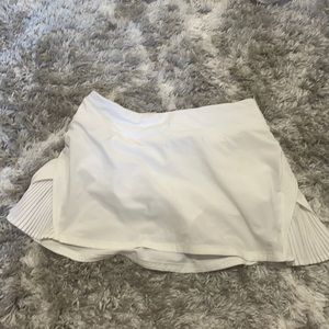 Lululemon play off the pleats skirt